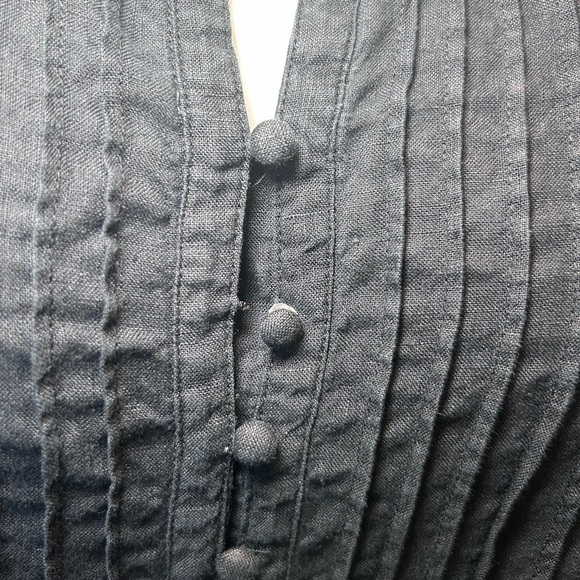 Vineyard Vines Linen Pintuck Tunic Pleated Black Shirt Long Sleeve Size L - Picture 7 of 10